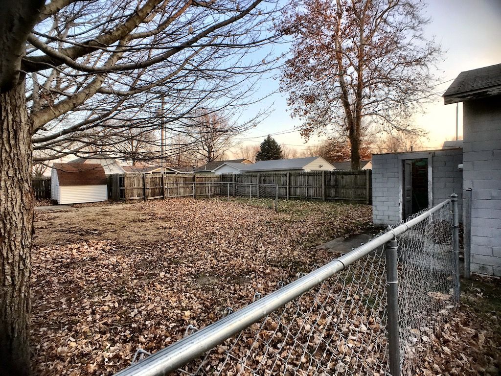 1722 N Jackson St, Litchfield, IL 62056